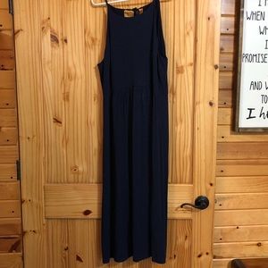Only worn once, beautiful navy blue maxi dress